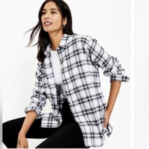 EUC Loft Plaid Button-Up Shirt in Black and White in Size Small